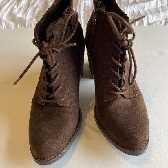 Rocket Dog Suede Tie Bootie - Brown -‎ Size 6 - EUC - Picture 2 of 11